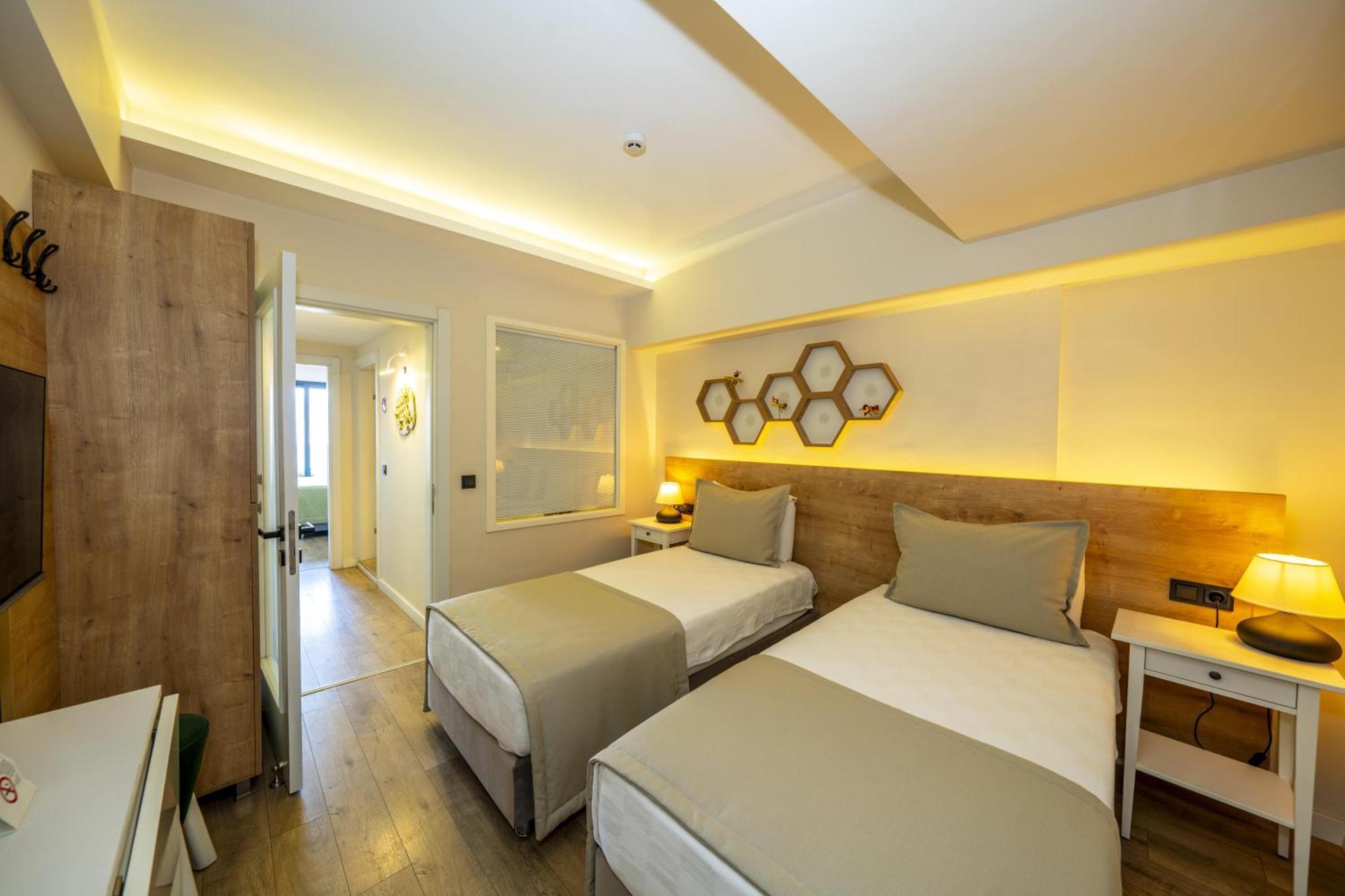 Ece Marina Suites Fethiye Extérieur photo