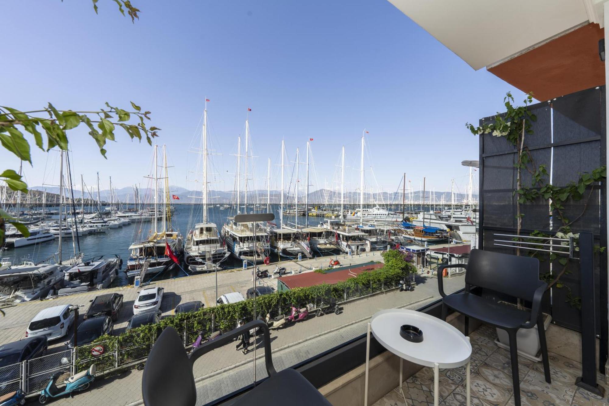 Ece Marina Suites Fethiye Extérieur photo
