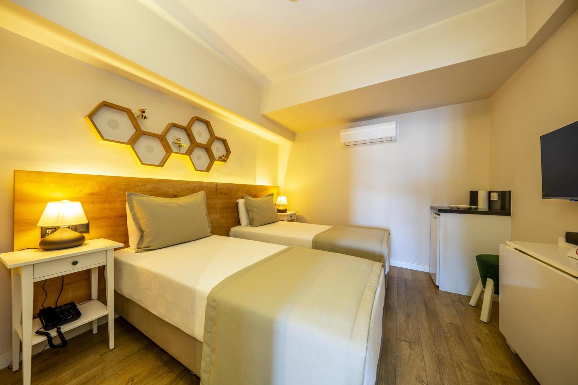 Ece Marina Suites Fethiye Extérieur photo